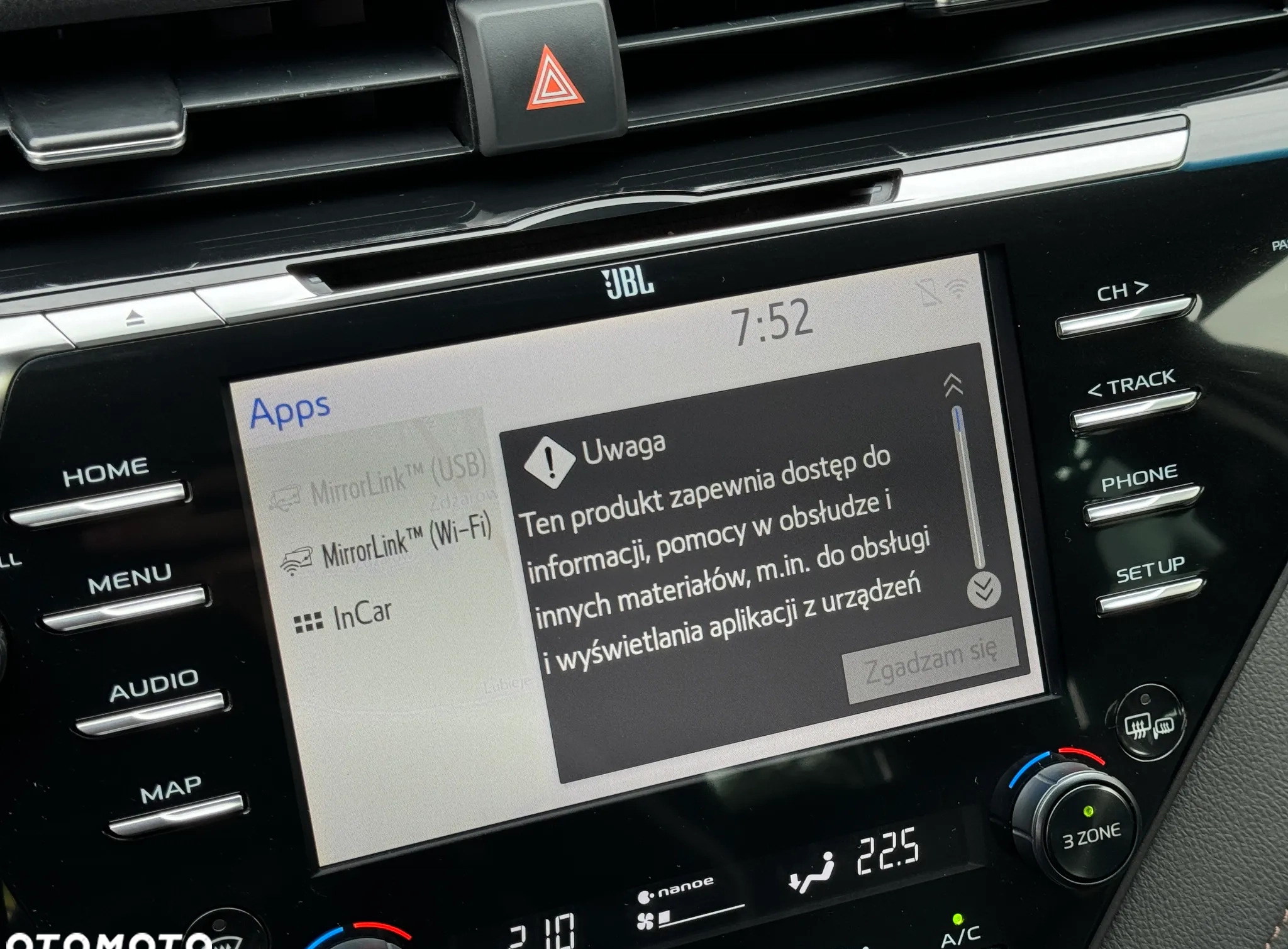 Toyota Camry cena 99999 przebieg: 162500, rok produkcji 2019 z Baranów Sandomierski małe 781
